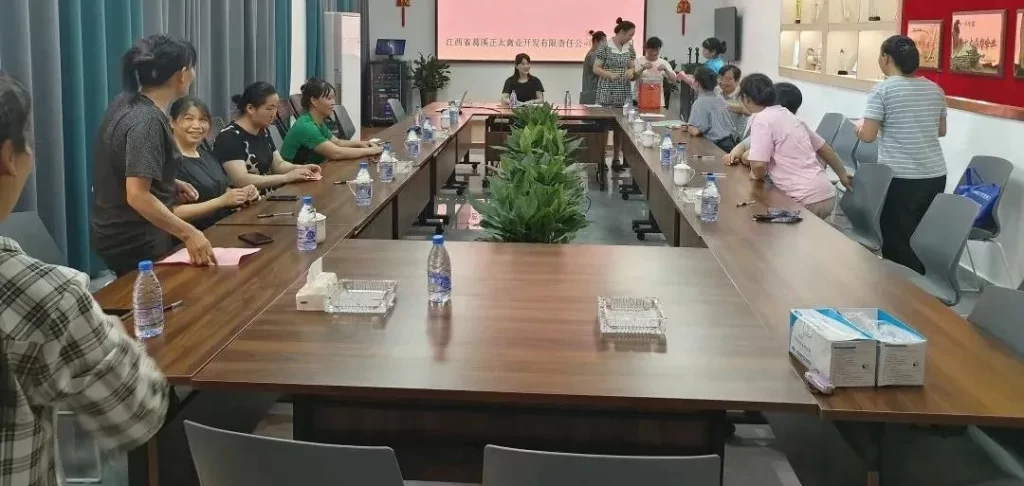 江西省葛溪正太禽业开发有限责任公司妇委会成立
